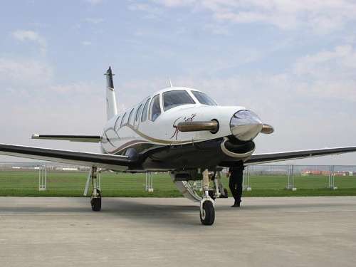 15718 B / 500 x 375 / AE270.jpg