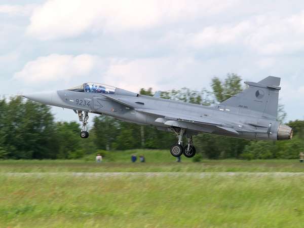 22293 B / 600 x 450 / 92342anet.jpg