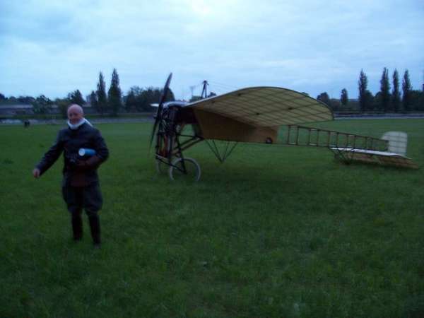 18216 B / 600 x 450 / Bleriot v Chuchli.jpg