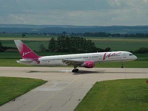 22627 B / 500 x 375 / B757.jpg