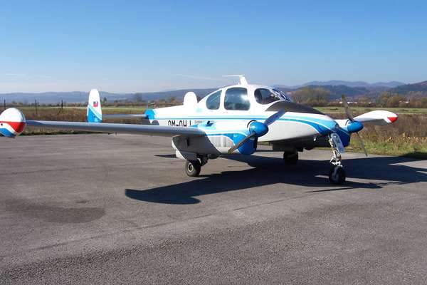 27152 B / 600 x 400 / mobil.jpg