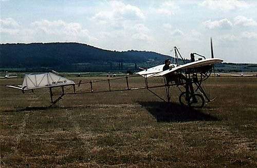 27612 B / 500 x 328 / Bleriot.jpg