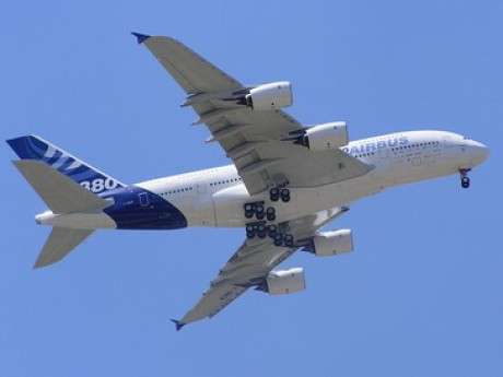 8751 B / 460 x 345 / a380.jpg