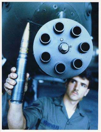 20166 B / 329 x 429 / A10ammo05.jpg