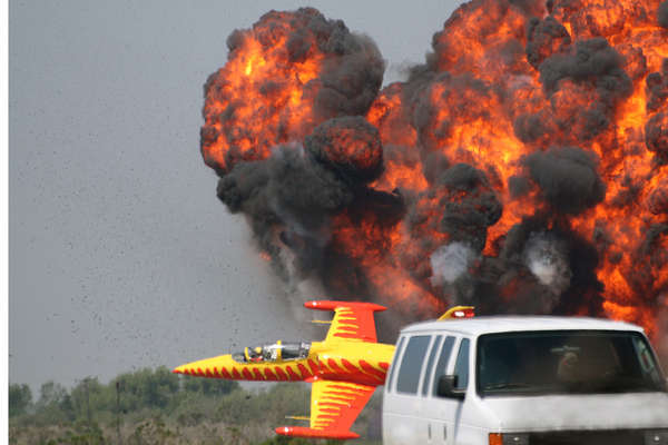 34063 B / 600 x 400 / firecat.jpg