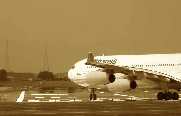 16353 B / 600 x 383 / Taky good A340.JPG