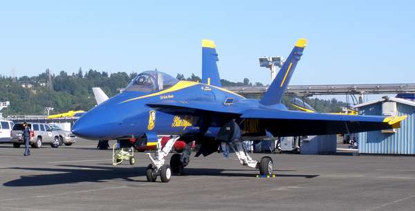 21319 B / 600 x 305 / P8033486.JPG