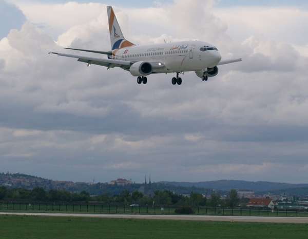 15713 B / 600 x 466 / karthagolanding.JPG