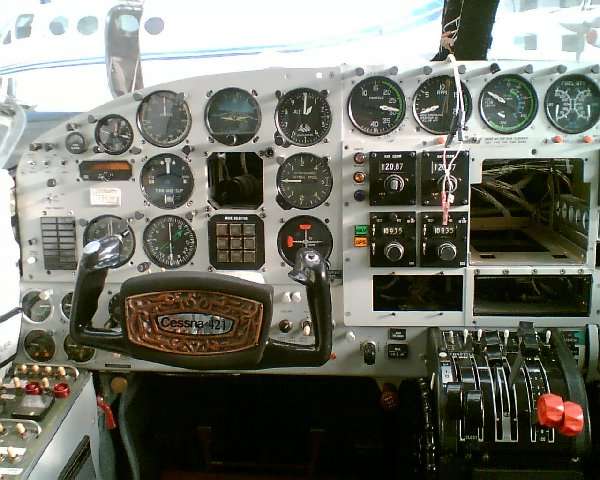 46836 B / 600 x 480 / C421panel.jpg