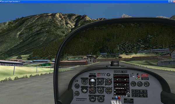 26357 B / 600 x 357 / LUKLA_prist�tie.jpg