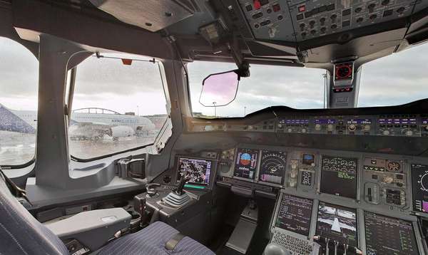 32020 B / 600 x 358 / panel 2.jpg