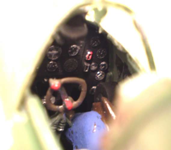 15992 B / 569 x 500 / spit1.jpg