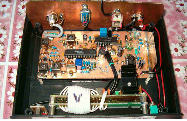 58061 B / 600 x 387 / WXRX.jpg