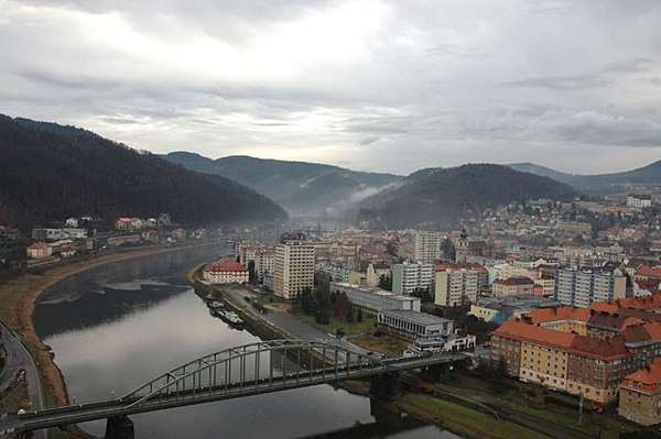 27640 B / 600 x 399 / decin.jpg