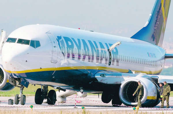 35788 B / 600 x 397 / ryanair.jpg