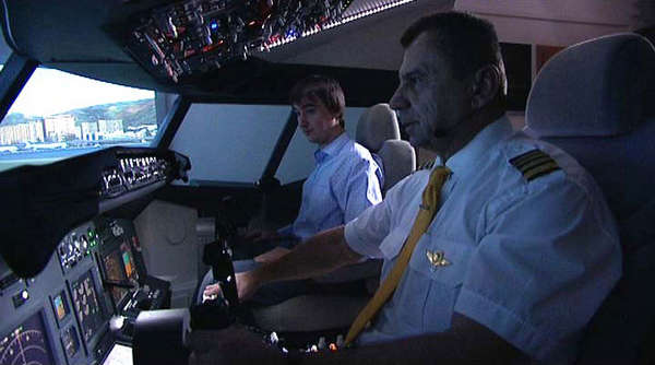 27405 B / 600 x 334 / 20855211392_03.jpg