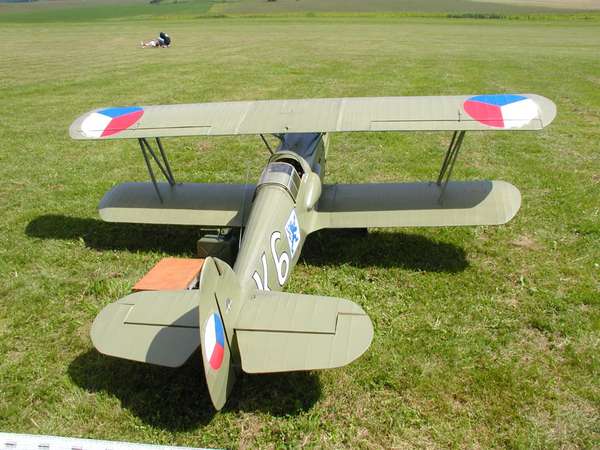 43989 B / 600 x 450 / Avia.jpg