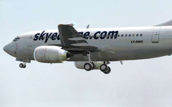 13238 B / 600 x 375 / Skyeurope LY-AWG.jpg