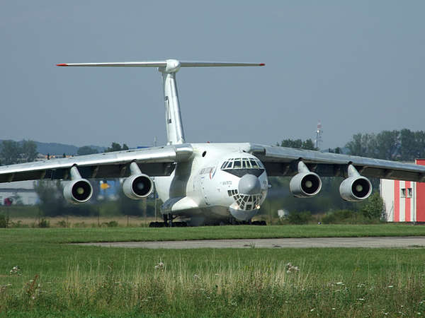 31395 B / 600 x 450 / IL-76 RA76352_2.jpg