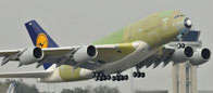 3392 B / 196 x 86 / lufthansa-airbus-a380-prvni-let.jpg