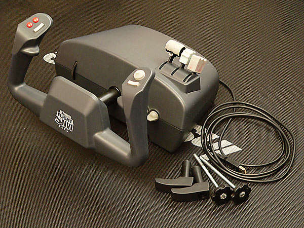 71757 B / 600 x 450 / CHproducts-FlighsimYoke.jpg