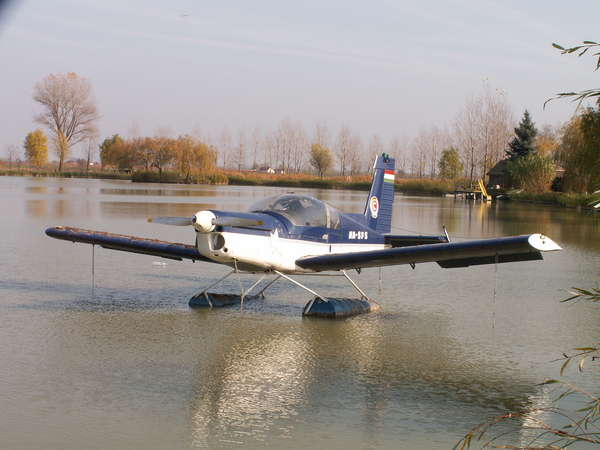 29397 B / 600 x 450 / zlin baky.jpg