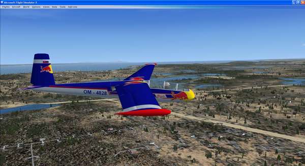 29789 B / 600 x 326 / Blanik_RedBull11.JPG