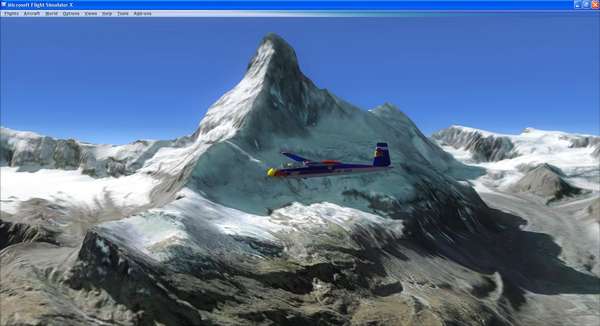 24334 B / 600 x 326 / Blanik_RedBull11Maternhorn.JPG