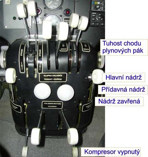 34296 B / 472 x 500 / L200 ovladace motoru.jpg