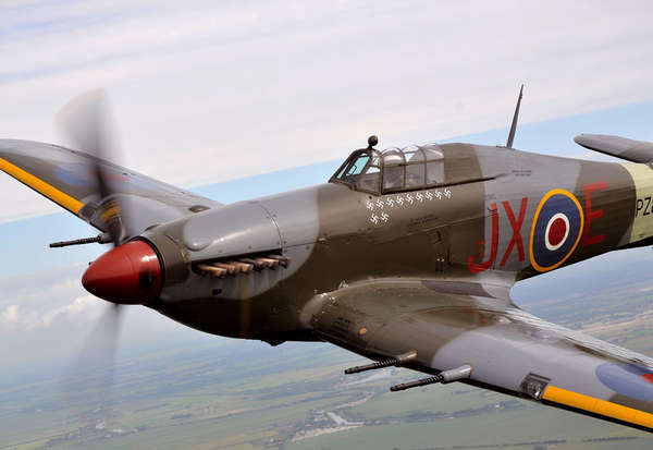 25497 B / 600 x 413 / HURRY.jpg