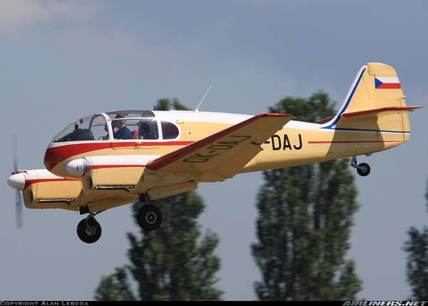 21403 B / 600 x 429 / DAJ12.jpg