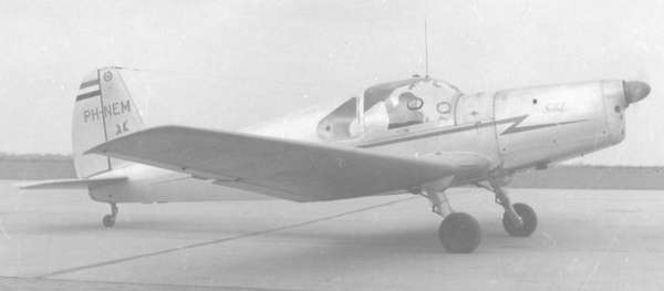 8073 B / 600 x 263 / sokol_mei_2012_0006.jpg