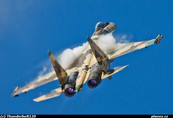 16466 B / 600 x 412 / su27bm-901-russian-air.jpg