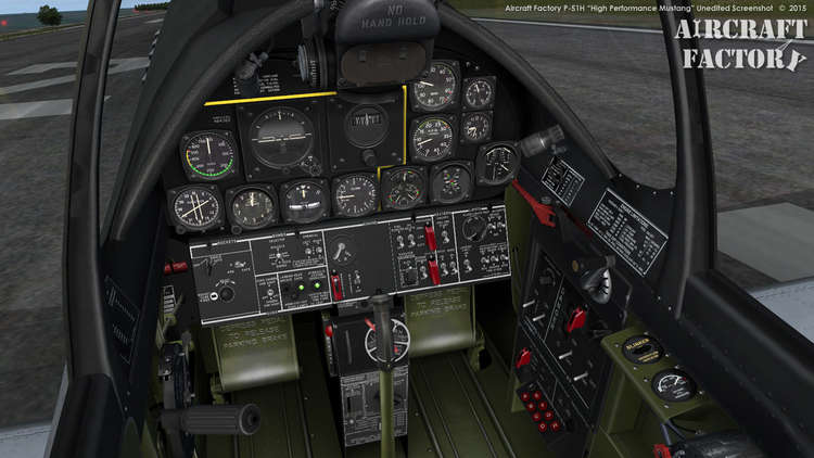 42948 B / 750 x 422 / Mustang  kokpit.jpg