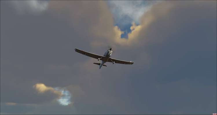 8704 B / 750 x 398 / fsw01.jpg