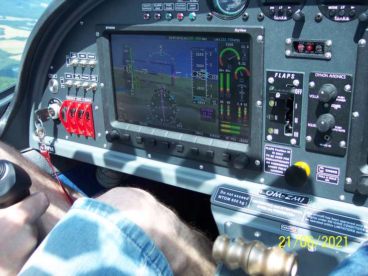 63141 B / 734 x 550 / 100_4109.JPG