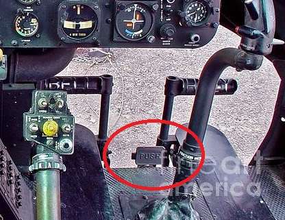 35561 B / 416 x 321 / uh-1-huey-cockpit-james-weatherly.jpg