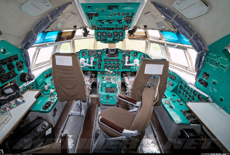 121548 B / 750 x 506 / 4438323.jpg